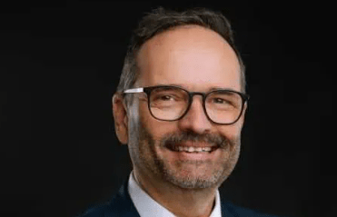 Dr. Schröck