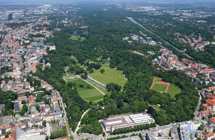 Der Englische Garten ist größer als der Central Park in New York