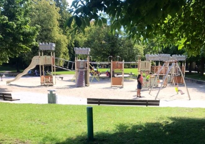 Kinder Spielplatz Theodor-Heuss-Platz